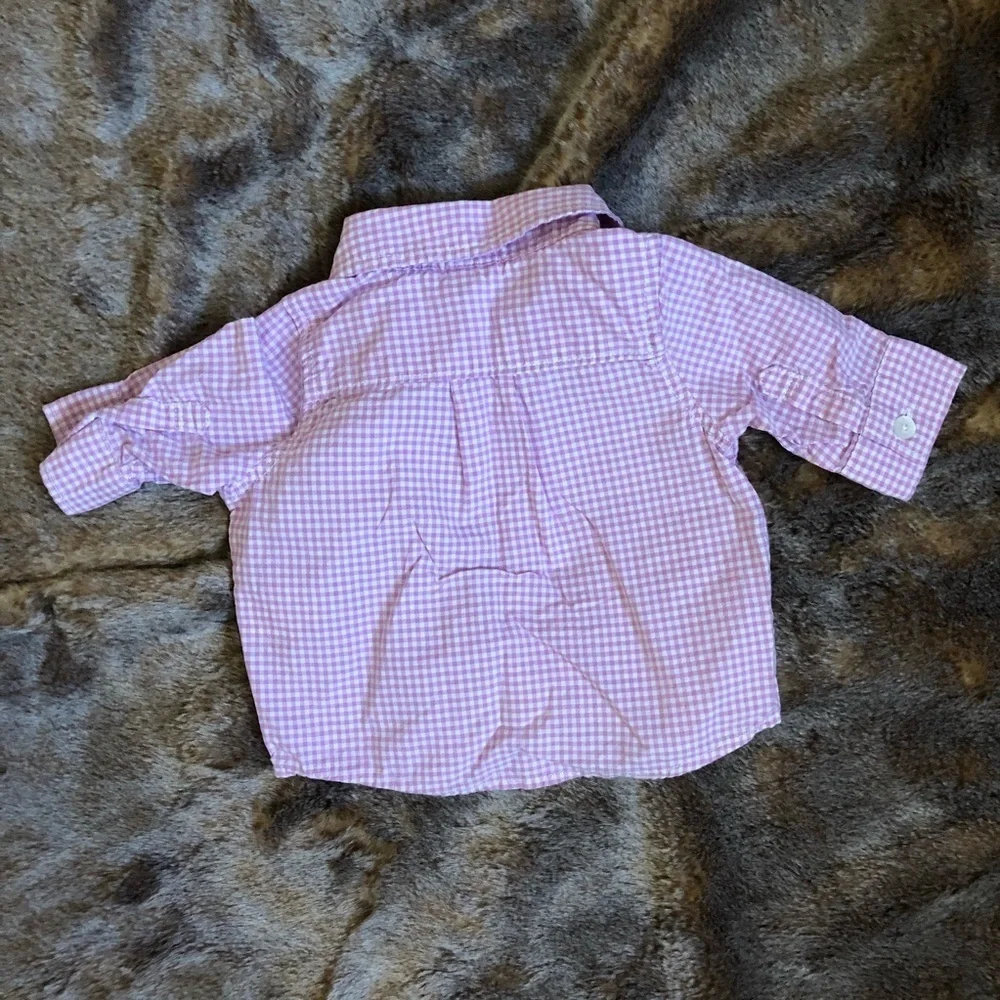 Gap shirt